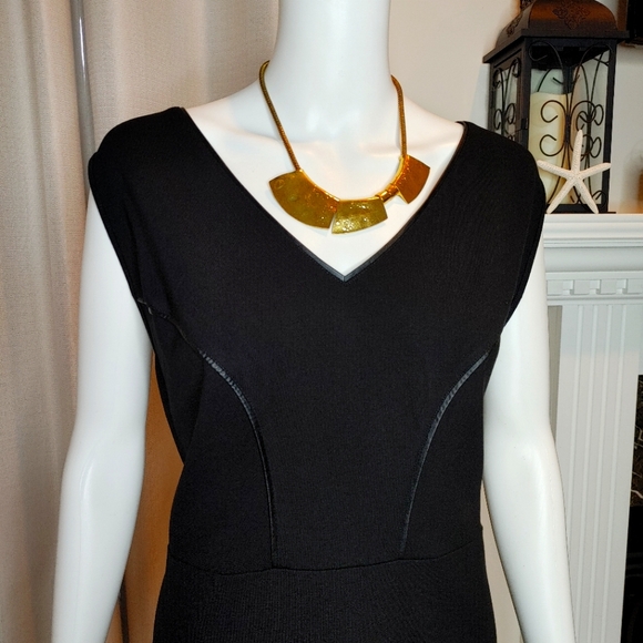 TART COLLECTIONS V-NECK MIDI DRESS WITH PU LEATHER TRIM, BLACK 2X - Picture 2 of 8